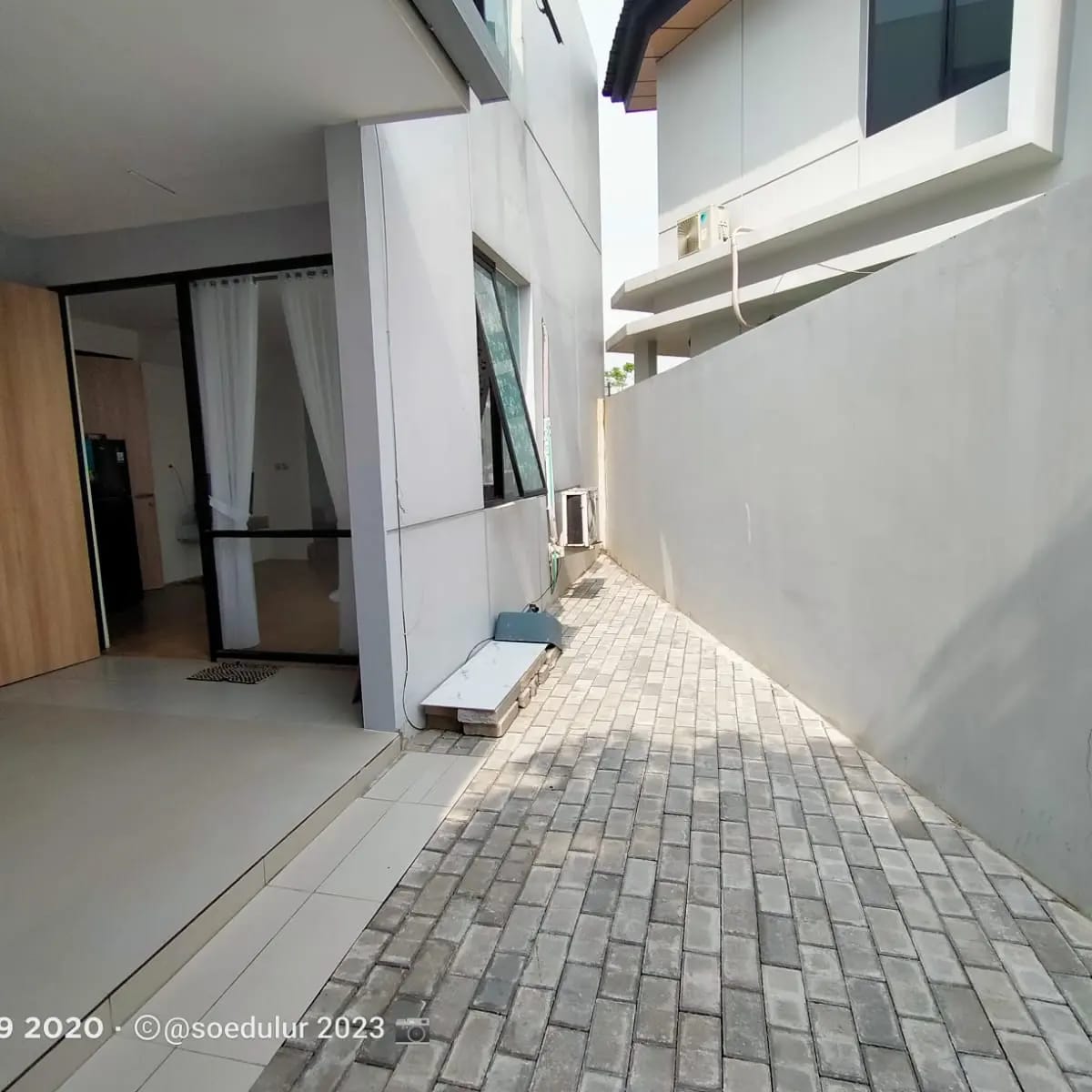 Rumah Disewakan di Cluster Waterfront Lippo Cikarang